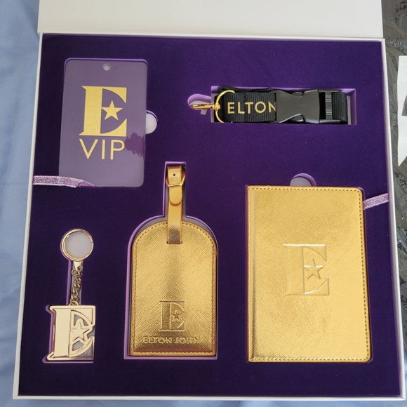 New Elton John Farewell Yellow Brick Road VIP Tour Collectible Memorabilia Set - Picture 2 of 4